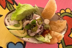 Aguachile de meros y gambas